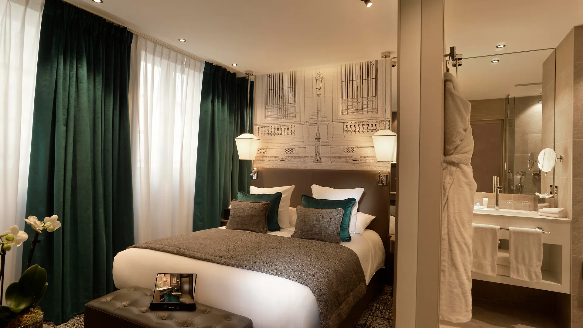 La Lanterne & By Timhotel