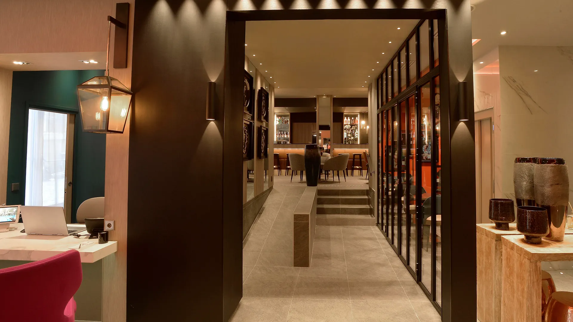 La Lanterne & By Timhotel Paris